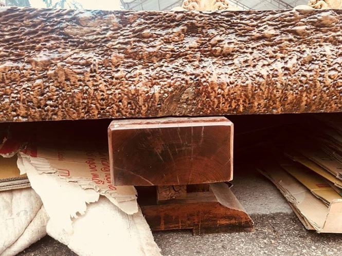 Sập gỗ nu cẩm lai giá 3 tỉ đồng ở Hà Nội Sập gỗ nu cẩm lai giá 3 tỉ đồng ở Hà Nội